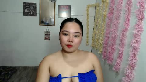 Snapshot of shamcysupsup chatting on February 10, 9:36 am Shamcy online show from February 10, 9:36 am