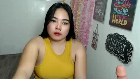 Snapshot of shamcysupsup chatting on February 16, 11:16 am Shamcy online show from February 16, 11:16 am