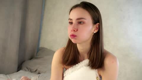 Emmy online show from April 13, 8:04 am