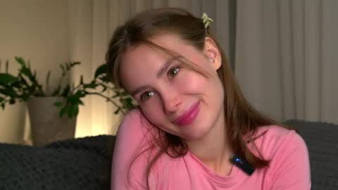 Snapshot of shanelfun chatting on October 16, 1:08 am Emmy online show from October 16, 1:08 am