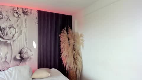 ShaniaDaniels online show from February 24, 9:13 pm