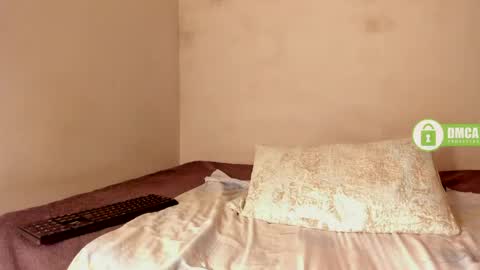 Danna online show from April 28, 2:27 am