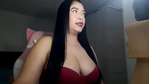 Snapshot of shanonn_diprima_ chatting on December 18, 1:26 am Cami Ortiz independent model online show from December 18, 1:26 am