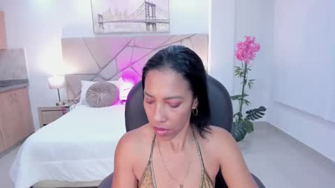 Snapshot of shantall_wills chatting on October 5, 10:26 pm Shantall wills online show from October 5, 10:26 pm