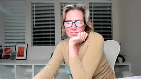 Sharkgirl online show from January 26, 12:37 am