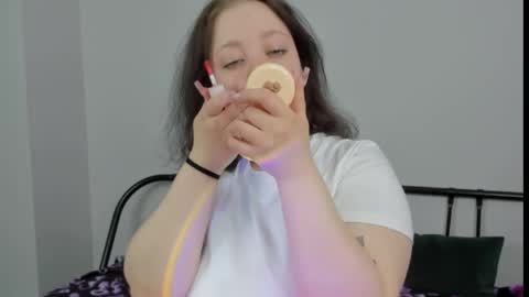 Sharon online show from May 25, 1:04 am