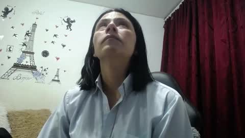 Snapshot of sharoon__cherry_ chatting on March 12, 10:05 am sharon online show from March 12, 10:05 am