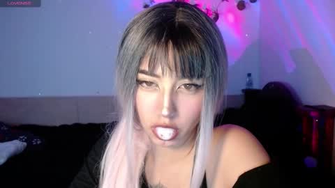 Shayla 3 online show from September 10, 9:26 pm