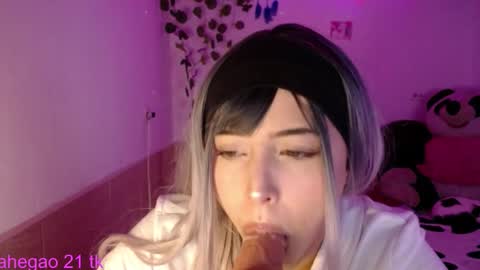 Shayla 3 online show from November 25, 9:48 pm