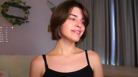Snapshot of shelleyharn chatting on October 13, 1:30 am Alex online show from October 13, 1:30 am