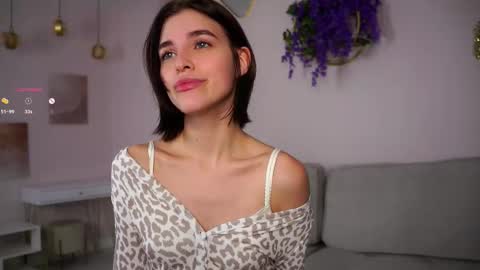 Alex online show from December 18, 1:21 am