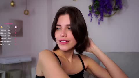 Alex online show from December 19, 1:21 am