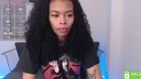 Snapshot of shenna_brunette_ chatting on February 7, 2:58 pm Shenna online show from February 7, 2:58 pm