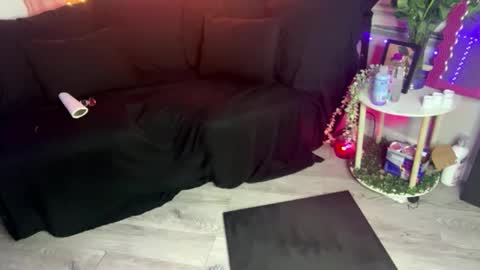 Snapshot of shesonastyy_20 chatting on December 22, 5:12 am Ask about Factime and csh pp online show from December 22, 5:12 am