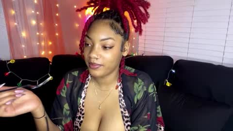Snapshot of shesonastyy_20 chatting on December 8, 8:20 am Ask about Factime and csh pp online show from December 8, 8:20 am