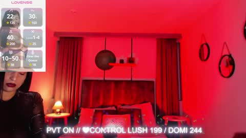 Snapshot of sheyla_hills_ chatting on January 30, 4:06 am Sheyla online show from January 30, 4:06 am