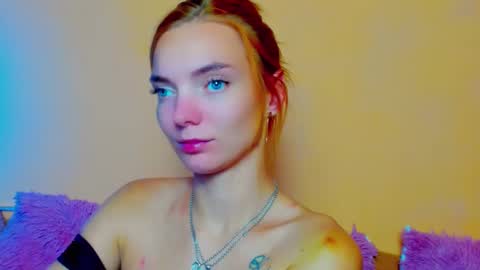 Alexis online show from October 14, 8:00 pm