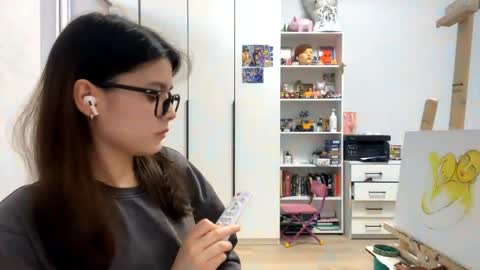 Marie online show from March 28, 2:16 pm