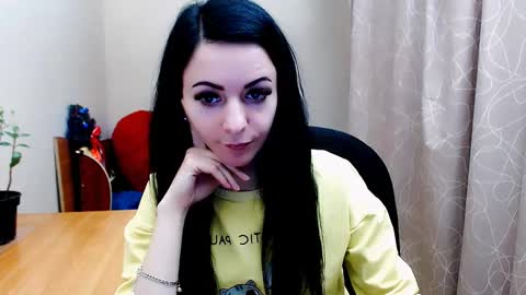 Snapshot of shy_cat_candy chatting on February 18, 7:10 pm shy_cat_candy online show from February 18, 7:10 pm