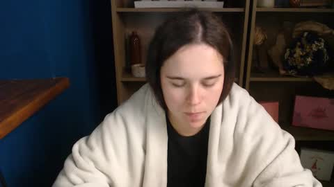 Snapshot of shy_lil chatting on September 29, 9:47 am shy_lil online show from September 29, 9:47 am