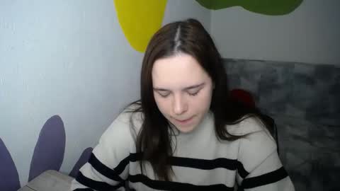 shy_lil online show from December 5, 2:18 pm