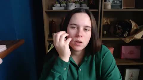 shy_lil online show from October 23, 5:08 pm