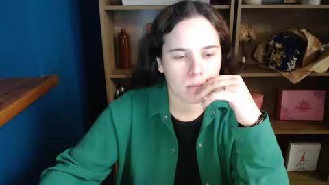 Snapshot of shy_lil chatting on October 19, 3:03 pm shy_lil online show from October 19, 3:03 pm