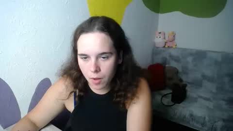 Snapshot of shy_lil chatting on September 10, 12:16 pm shy_lil online show from September 10, 12:16 pm