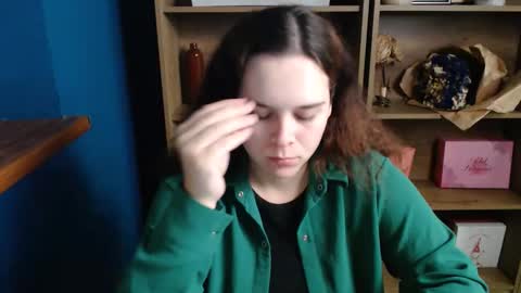 Snapshot of shy_lil chatting on October 16, 8:06 am shy_lil online show from October 16, 8:06 am