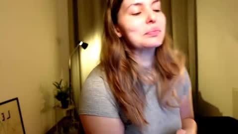 shy_nerd_babyy online show from January 16, 4:50 pm