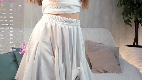 Melanie online show from December 18, 8:20 am