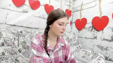 shyly_lisa online show from September 30, 1:33 am