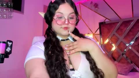 Shyly online show from February 26, 6:23 am