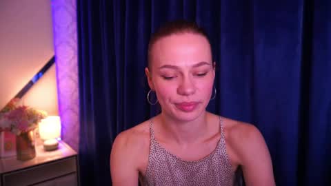 shyysiren online show from April 9, 3:06 pm