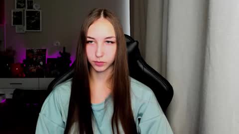 SIA online show from September 13, 3:47 am