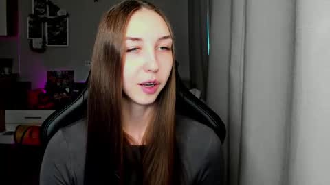 SIA online show from January 16, 3:02 am