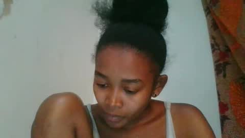 Snapshot of sianna9784 chatting on October 24, 1:51 pm sianna9784 online show from October 24, 1:51 pm