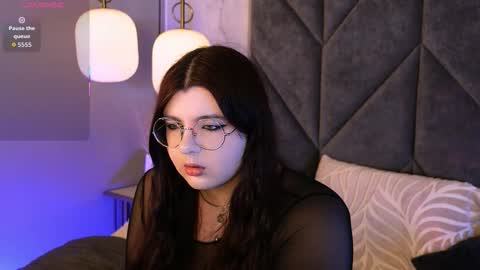 Siena online show from February 15, 1:43 pm