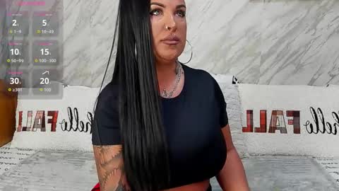 Snapshot of sierra_quinn chatting on October 2, 3:55 am Sierra online show from October 2, 3:55 am
