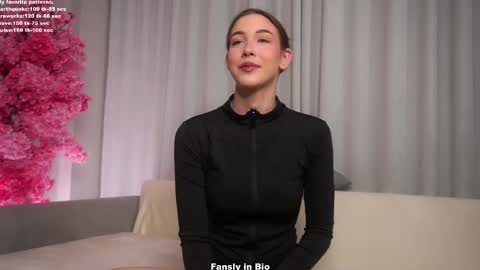 Eva  online show from November 9, 11:28 am