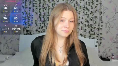 Chloe online show from November 19, 5:07 am