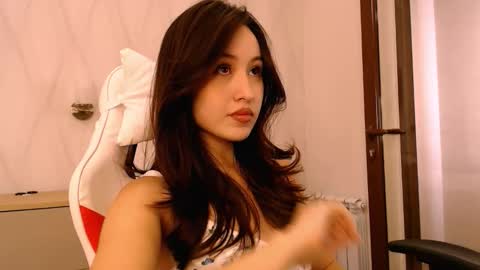 Snapshot of silk_ann chatting on September 22, 5:50 am silk_ann online show from September 22, 5:50 am