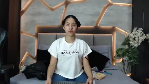 silknyx online show from March 3, 1:39 pm