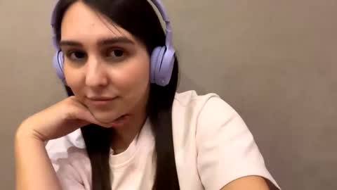 Snapshot of simapickford chatting on October 7, 11:25 am Rose online show from October 7, 11:25 am