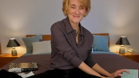 Simona  online show from May 1, 7:22 am