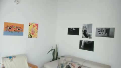 Sim. online show from January 10, 8:15 pm