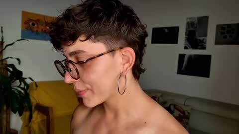 Sim. online show from February 18, 12:49 pm