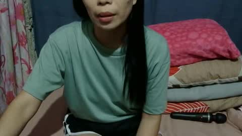 mia online show from February 25, 1:15 am