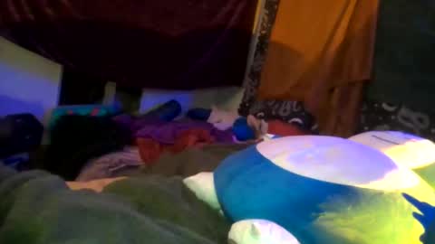 Siofra online show from November 5, 3:01 am