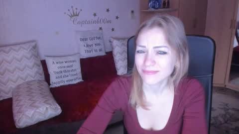 Snapshot of sirenasilk chatting on October 10, 4:06 am sirenasilk online show from October 10, 4:06 am